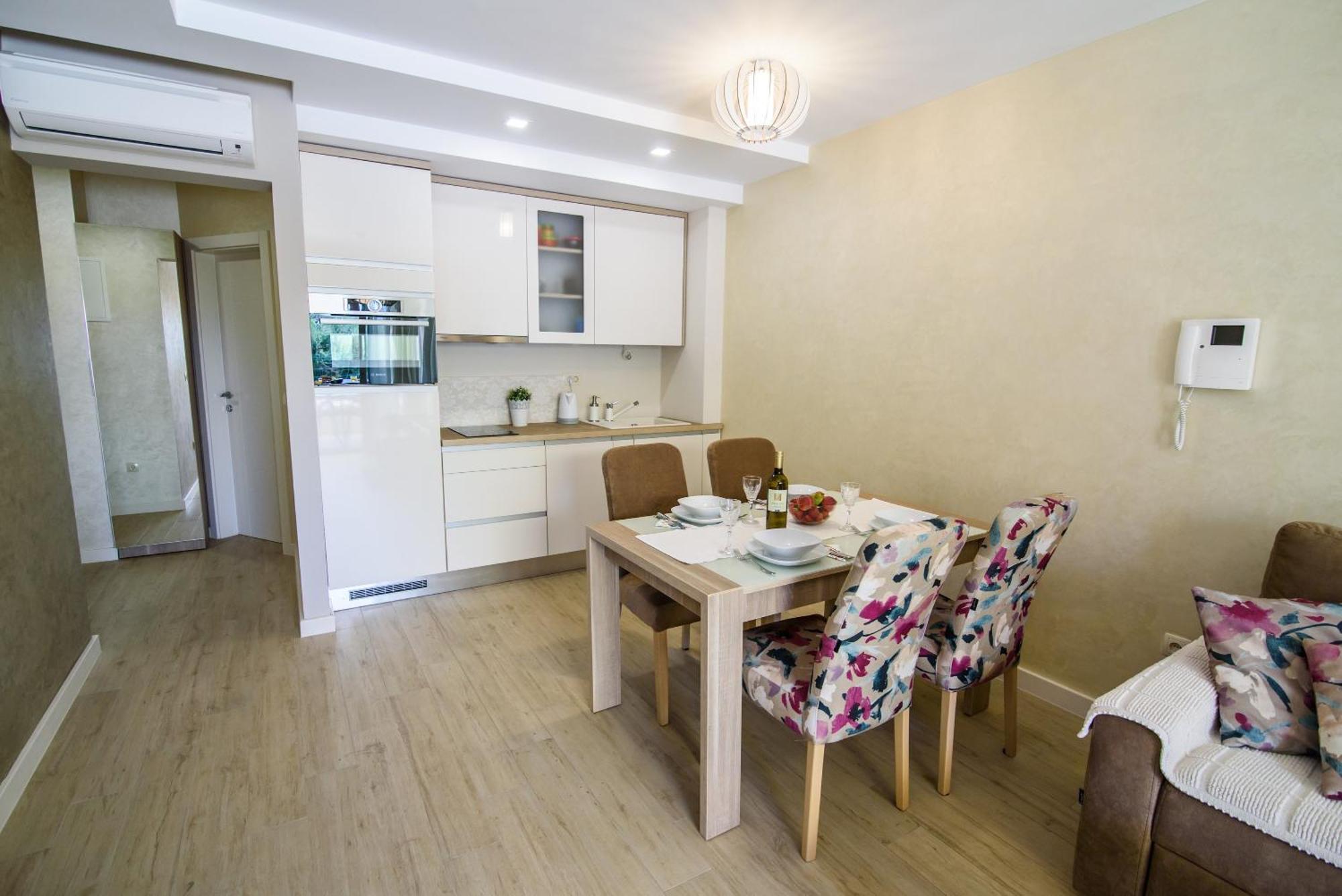 Apartments Leone Lukas Promajna Habitación foto